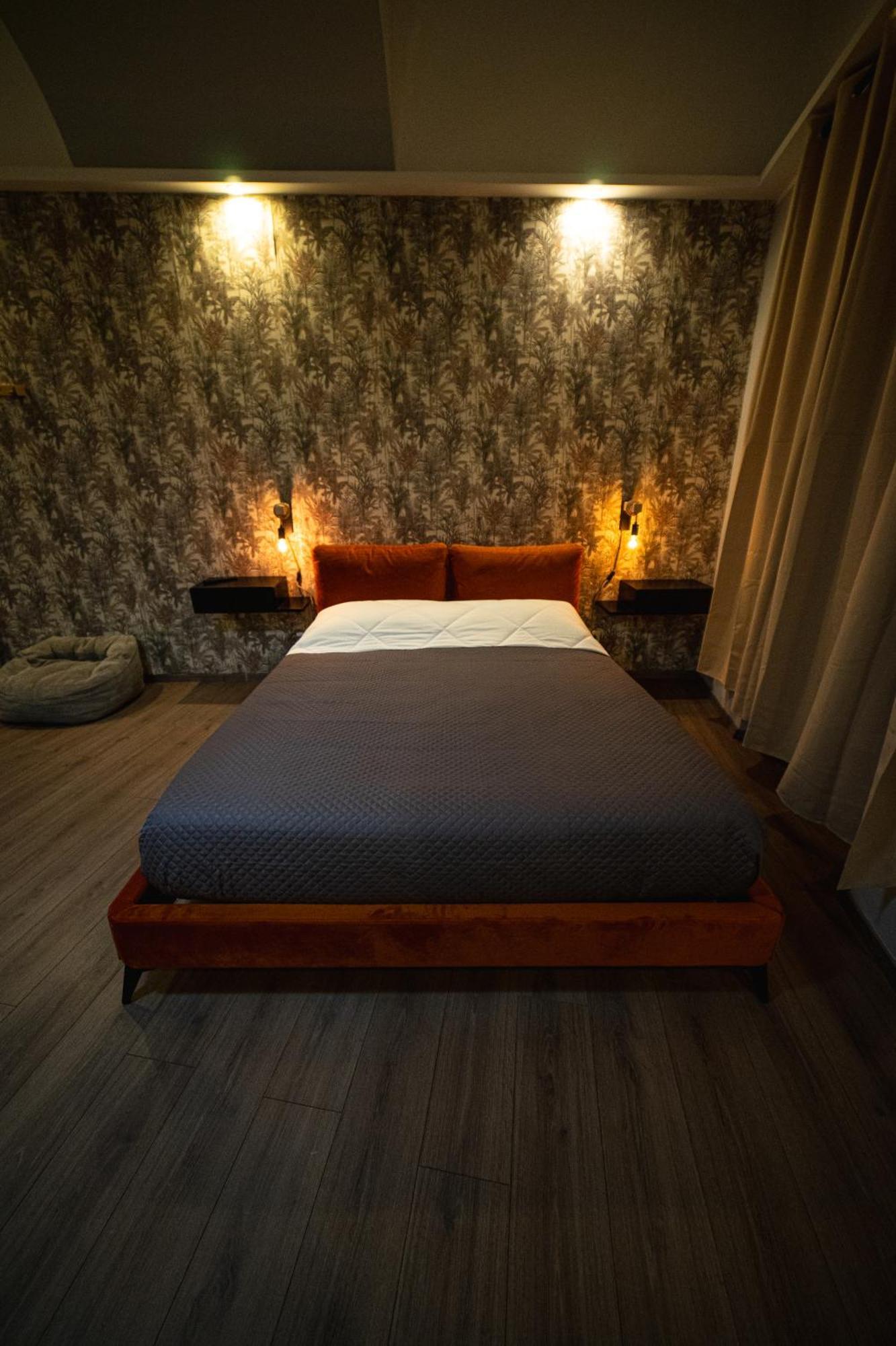 Regis 2 Appartamenti Resort Centro Storico Кивассо Экстерьер фото
