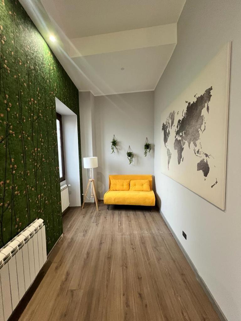 Regis 2 Appartamenti Resort Centro Storico Кивассо Экстерьер фото